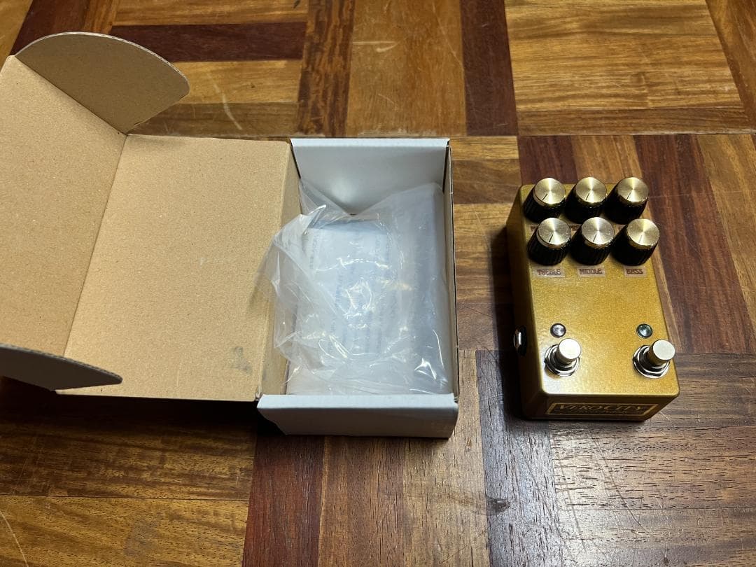 verocity Effects Pedals 八百式