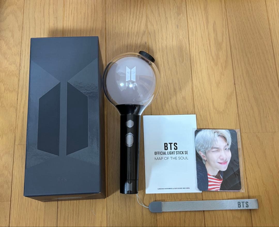 BTS✨公式 LIGHT STICK SE ペンライト Ver.4 BTS - OFFICIAL LIGHT STICK VER.4 + CRADLE (LIMITED STOCKS) | COKODIVE
