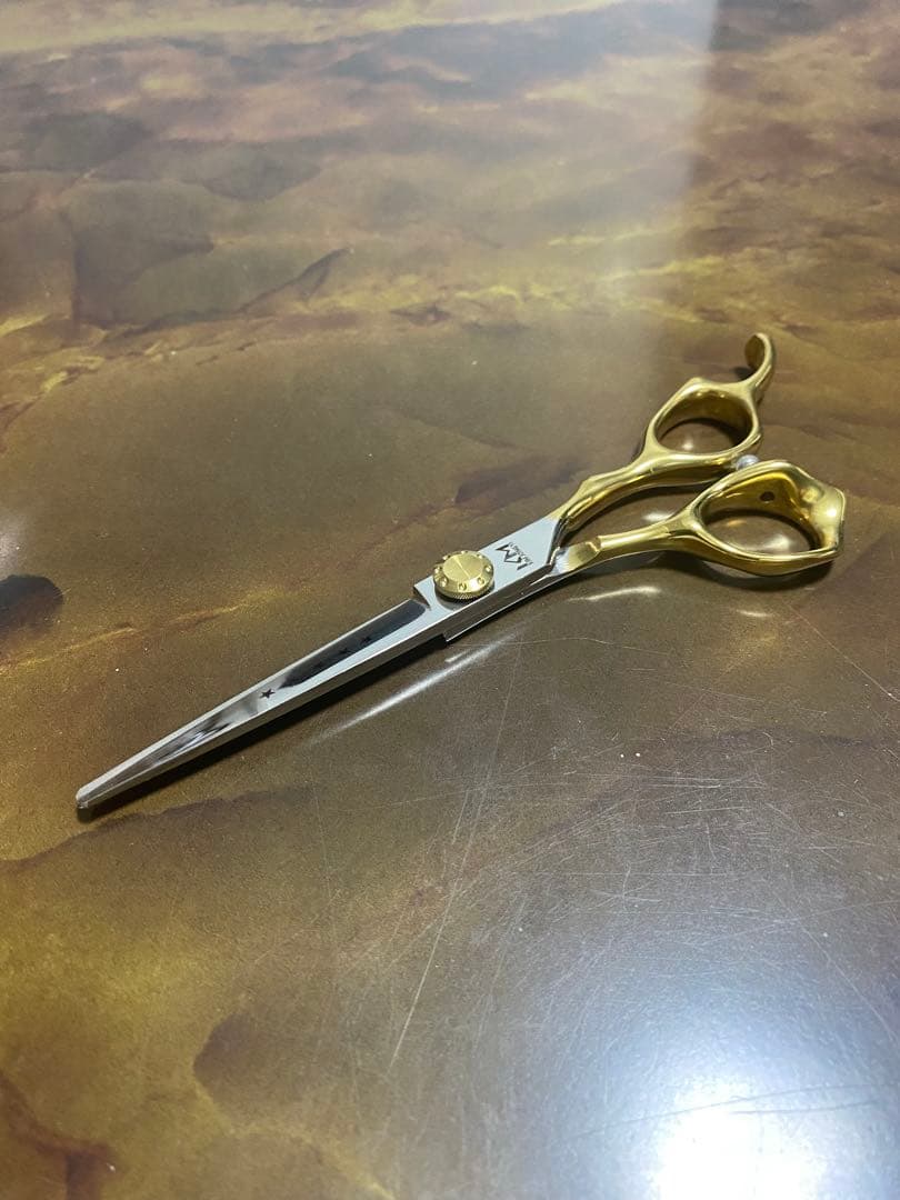 理美容シザー　ハサミ
