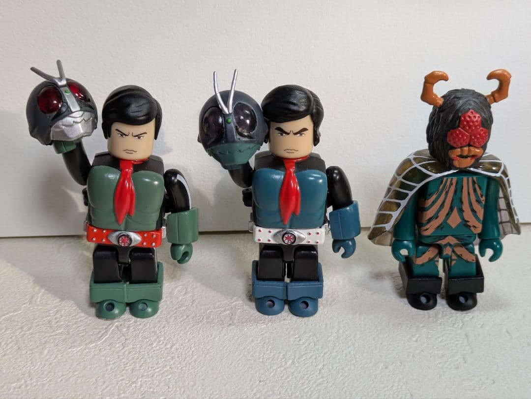 仮面ライダー 可動式フィギュア 3体セット美品