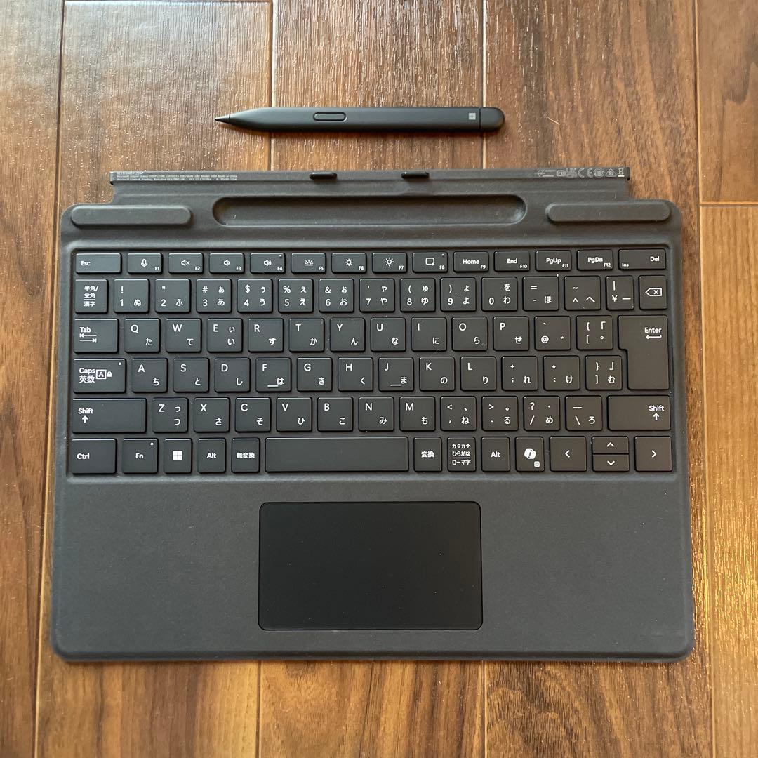 マイクロソフト Surface Pro キーボード（ペン収納ペン付　ブラック