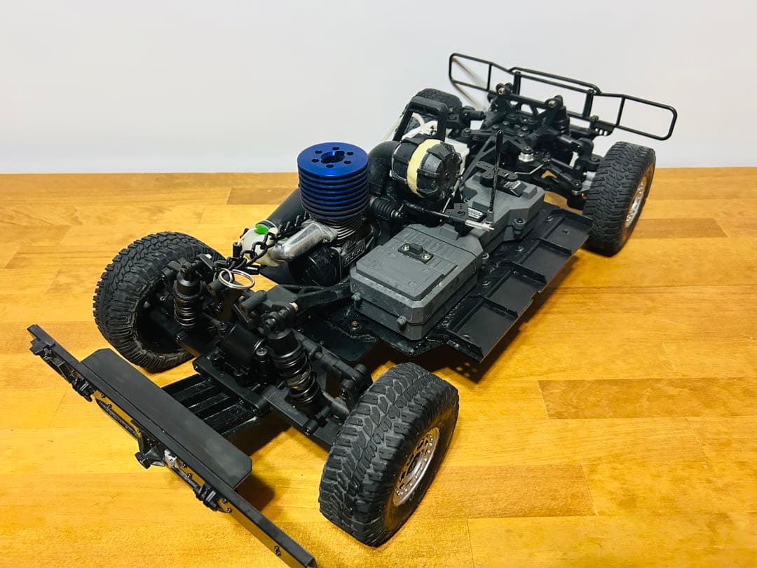 デアゴスティーニ 1/8 ハマーH1 エンジンラジコン オリーブドラブ