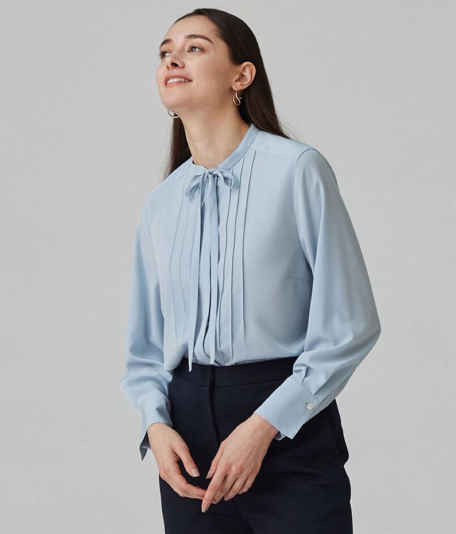 新品】TOMORROWLAND Ballsey クリアデシン ボウタイブラウス - メルカリ