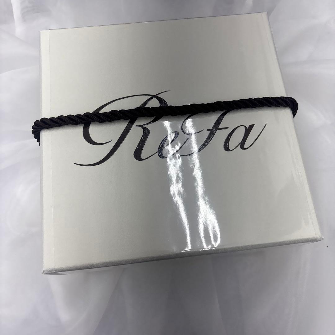 リファビューテック　ヘッドスパ　ホワイト