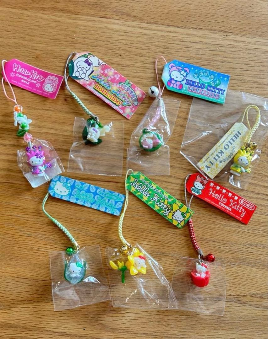 ご当地キティ　根付けストラップ　お花シリーズ　フラワーアイランド