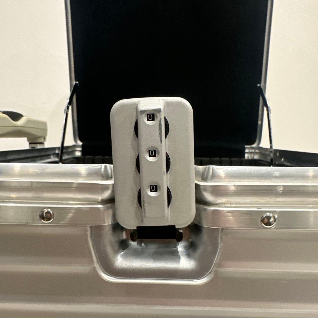 リモワ RIMOWA IBM別注 アルミケース (仕切りなし) - メルカリ
