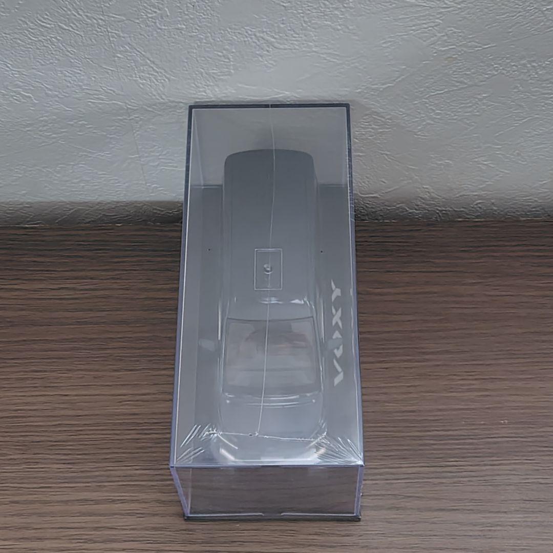 トヨタ ヴォクシー VOXY 1/30 スケール ダイキャスト マッシブグレー