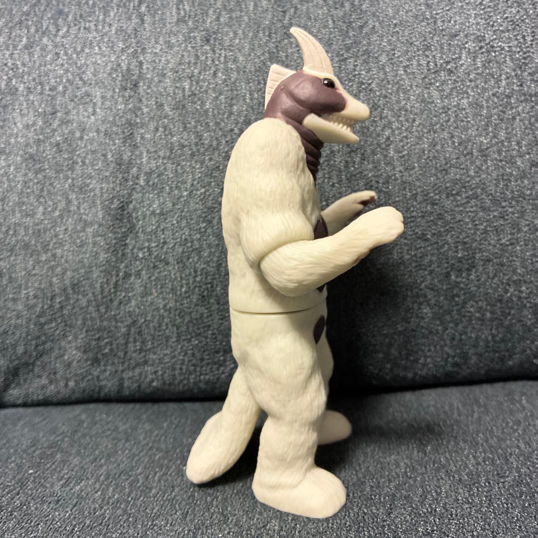 ウルトラ怪獣シリーズ ソフビ スノーゴン ライブサイン付き 500サイズ