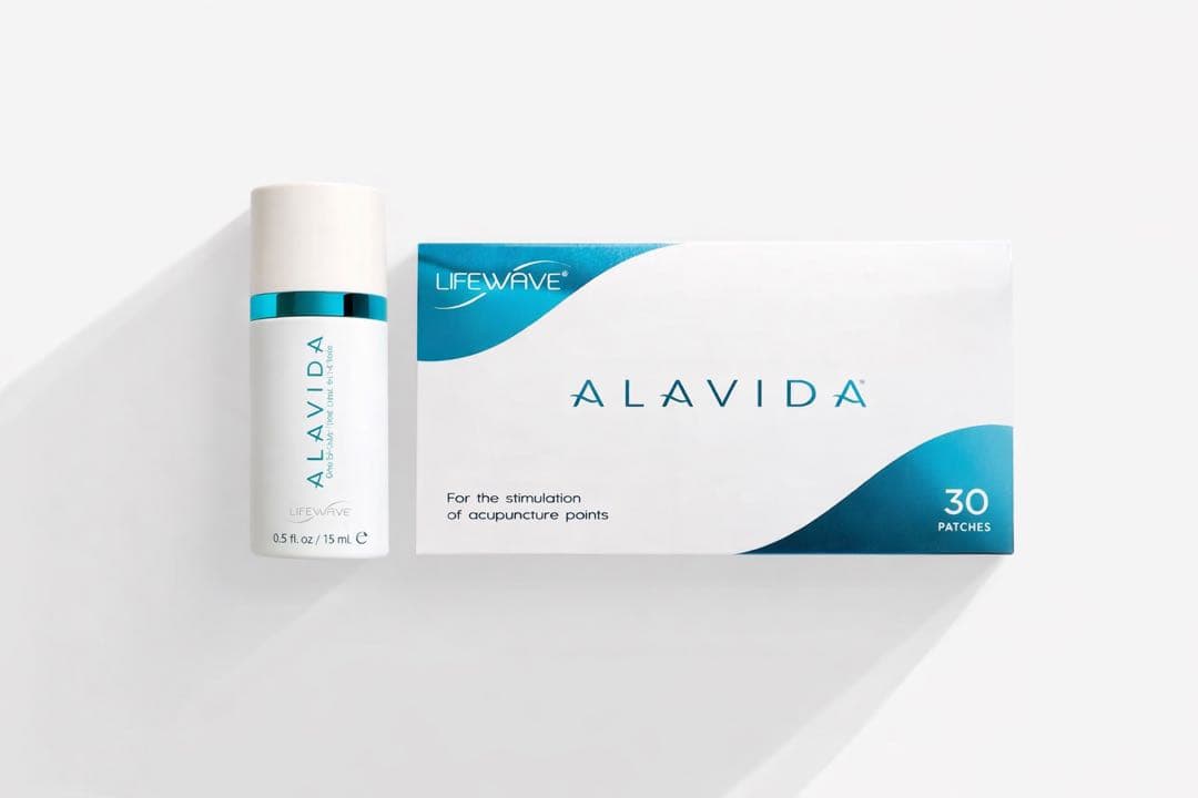 ⭐︎ALAVIDA アイクリーム15ml & アラビダパッチ30枚セット⭐︎