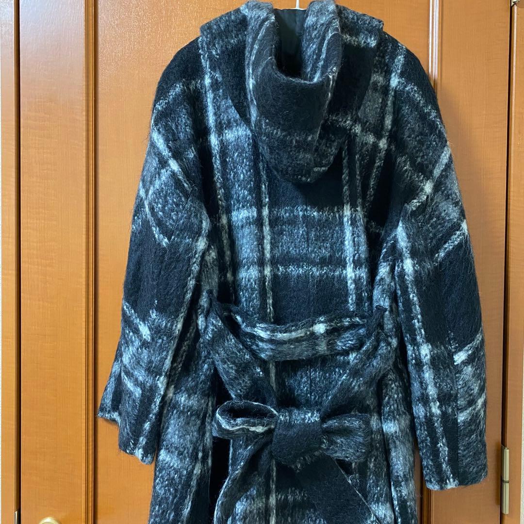 インゲボルグ　フードコート　ベルト付き　黒系　フリーサイズ