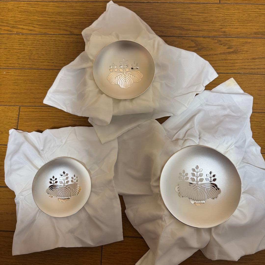 銀杯　銀盃　木製箱　内閣総理大臣