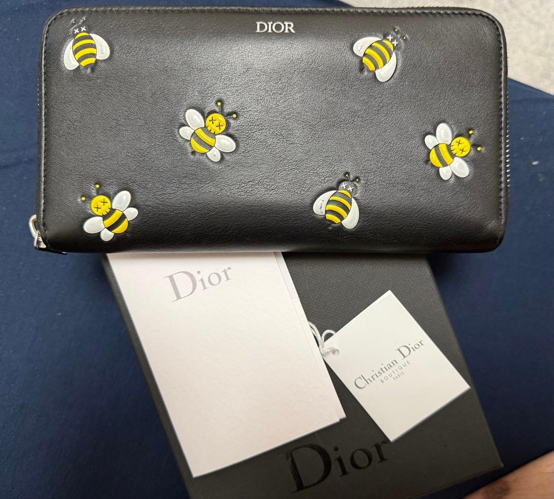 限定レア Dior 長財布 KAWSコラボ ビーレザー ロングジップ 黒【美品】