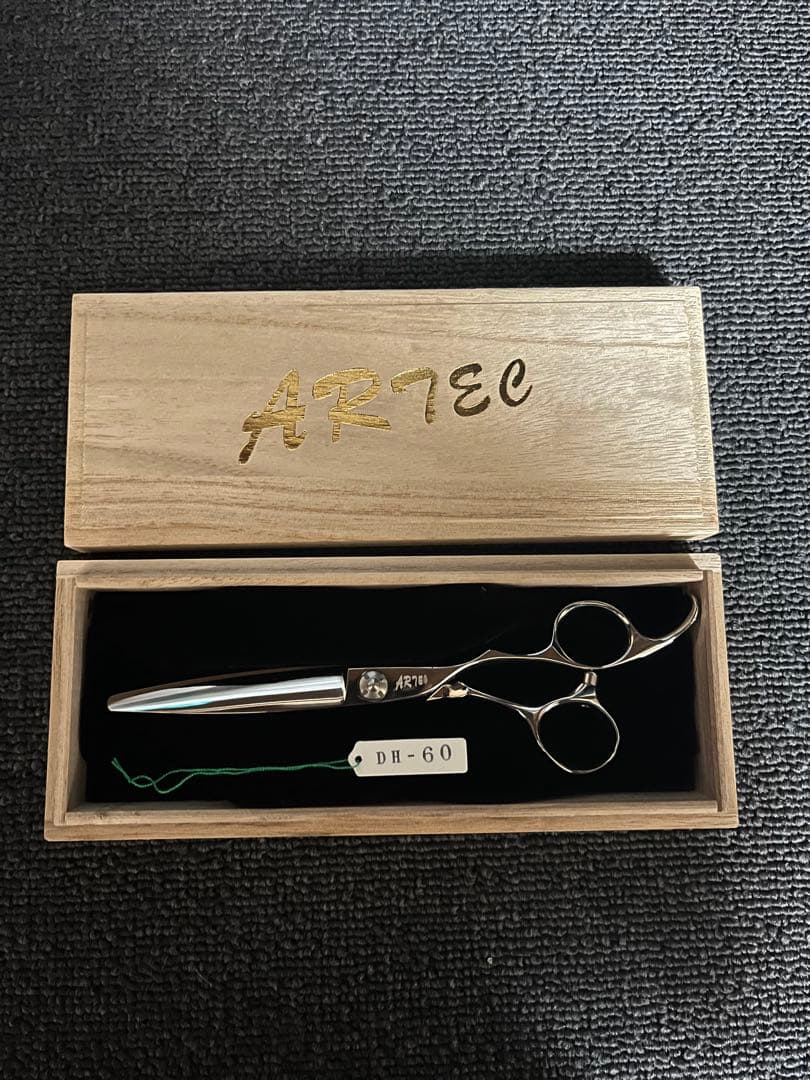 ARTEC アーテック　美容師　理容師　スライドシザー　光シザー　ハサミ
