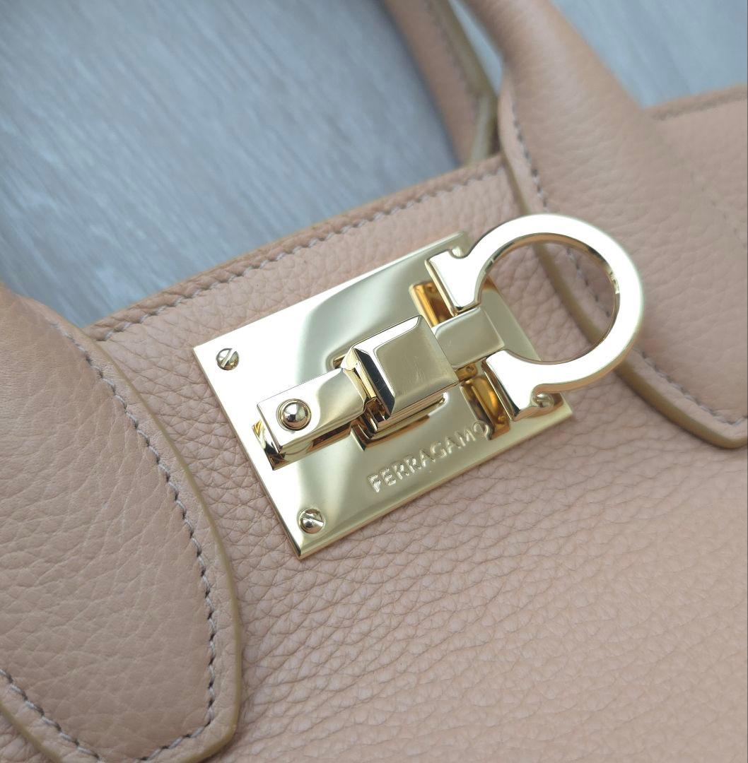 極美品【フェラガモ】スタジオ ソフト カラーブロック 2way