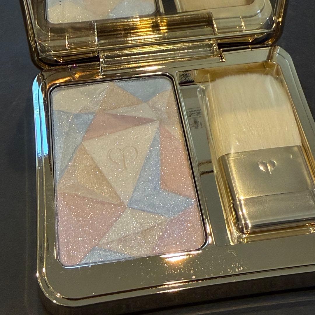 クレ・ド・ポー ボーテ ル・レオスールデクラ 21 ル・レオスールデクラ｜フェイスカラー｜クレ・ド・ポー ボーテ