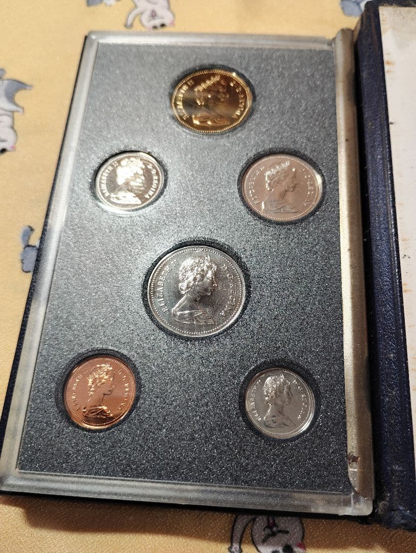 カナダ、エリザベス2世セット