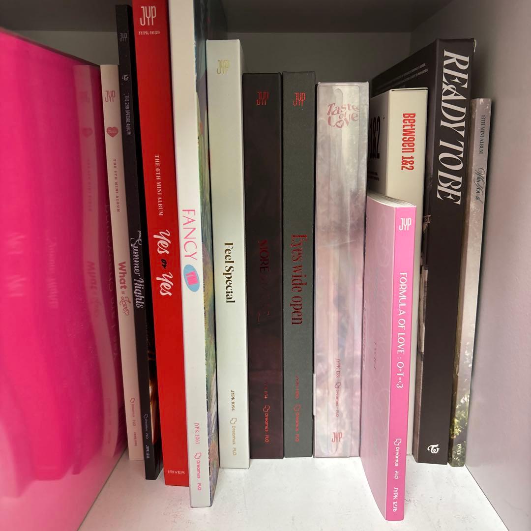 TWICEアルバムまとめ売り - メルカリ