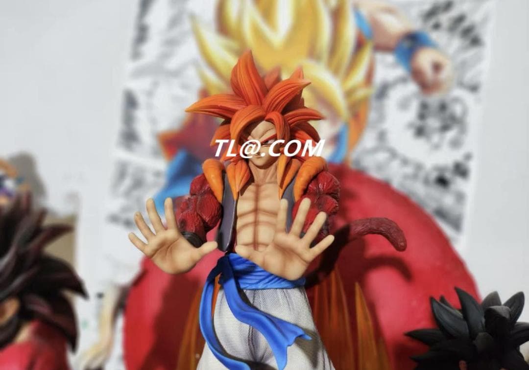 新品未開封『ドラコンボール』 聖殿スーパーサイヤ人4 ガレージキット