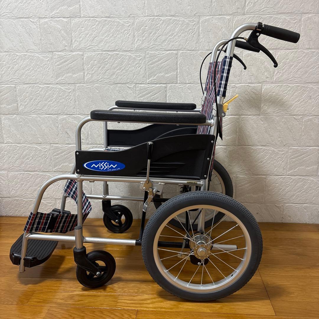 美品 ‼️日進 介助式 車椅子 ノーパンクタイヤ