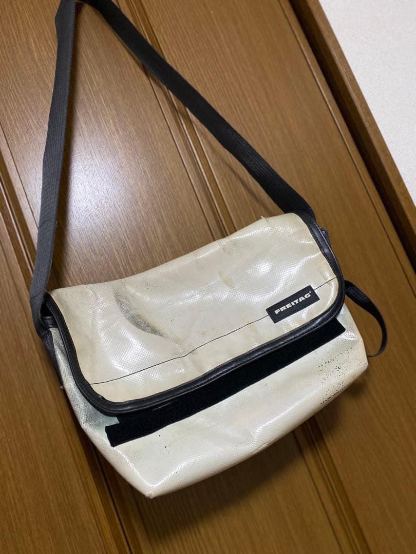 FREITAG メッセンジャーバッグ サーフサイド6 ホワイト系