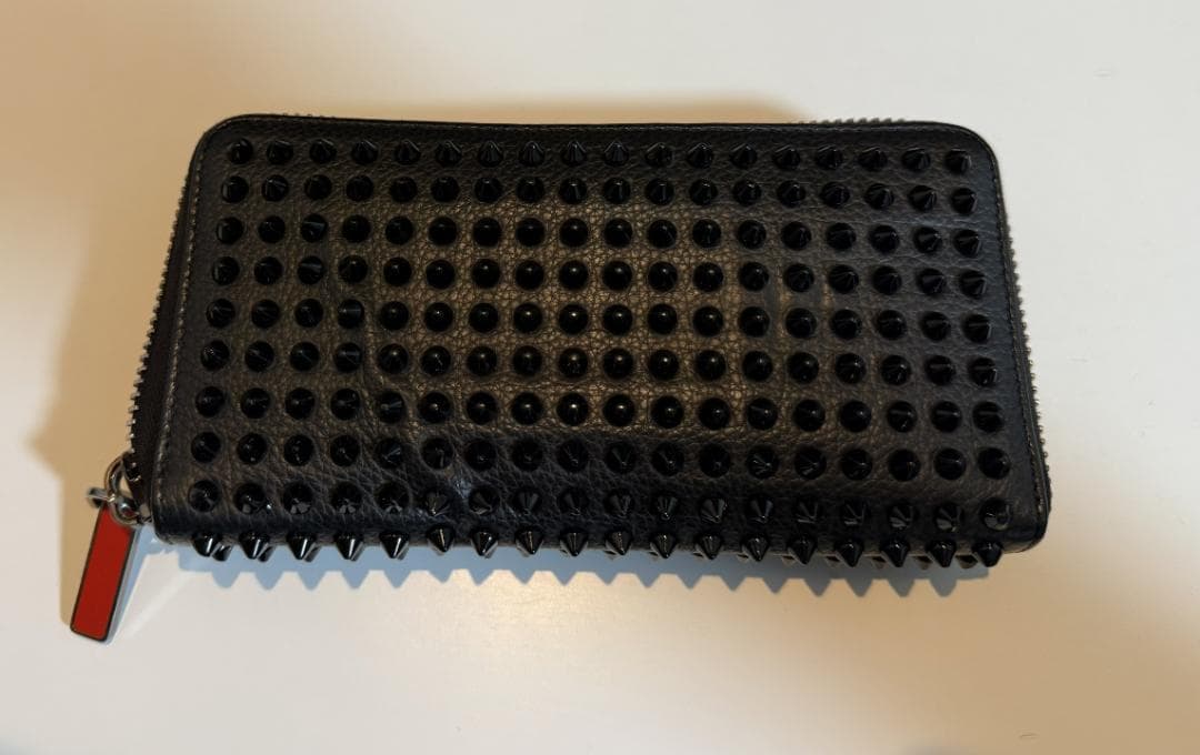クリスチャンルブタン　財布