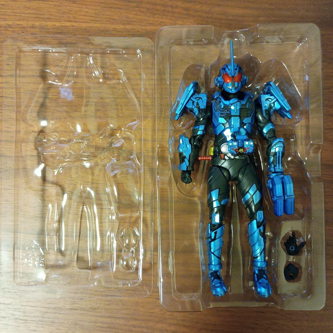 S.H.Figuarts 仮面ライダーグリスブリザード作品:仮面ライダービルド