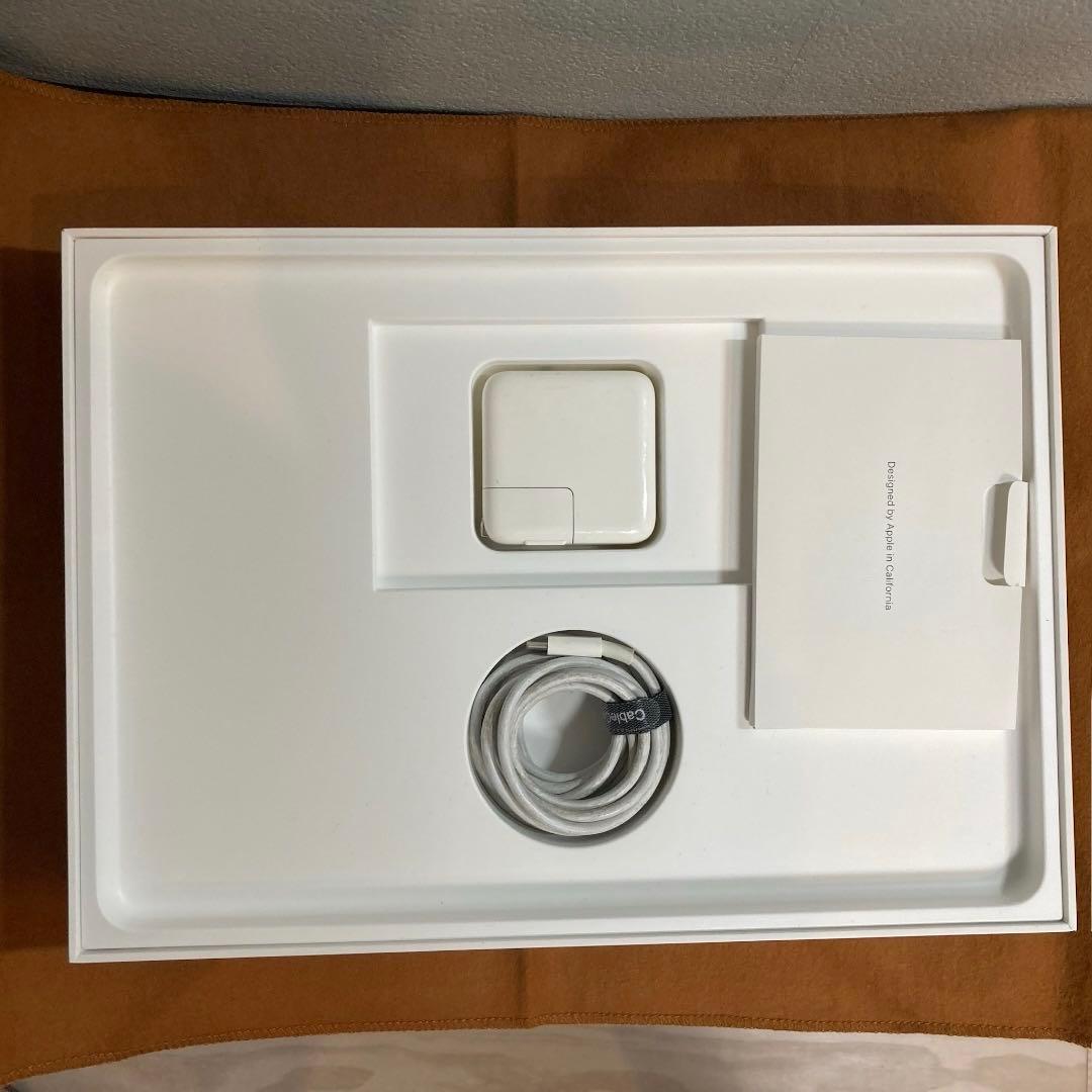 美品】MacBook 12インチ 2017（充電回数75回）+レザースリーブ - メルカリ