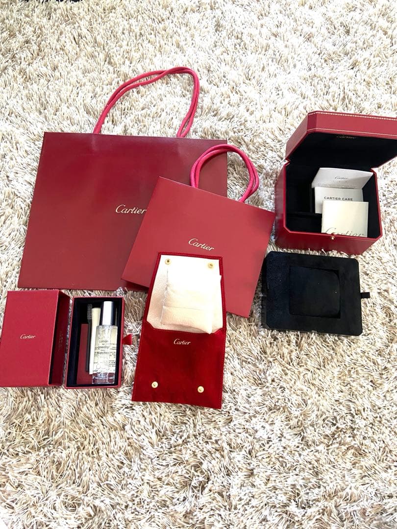 Cartier 時計収納ボックス、クリーナ付き