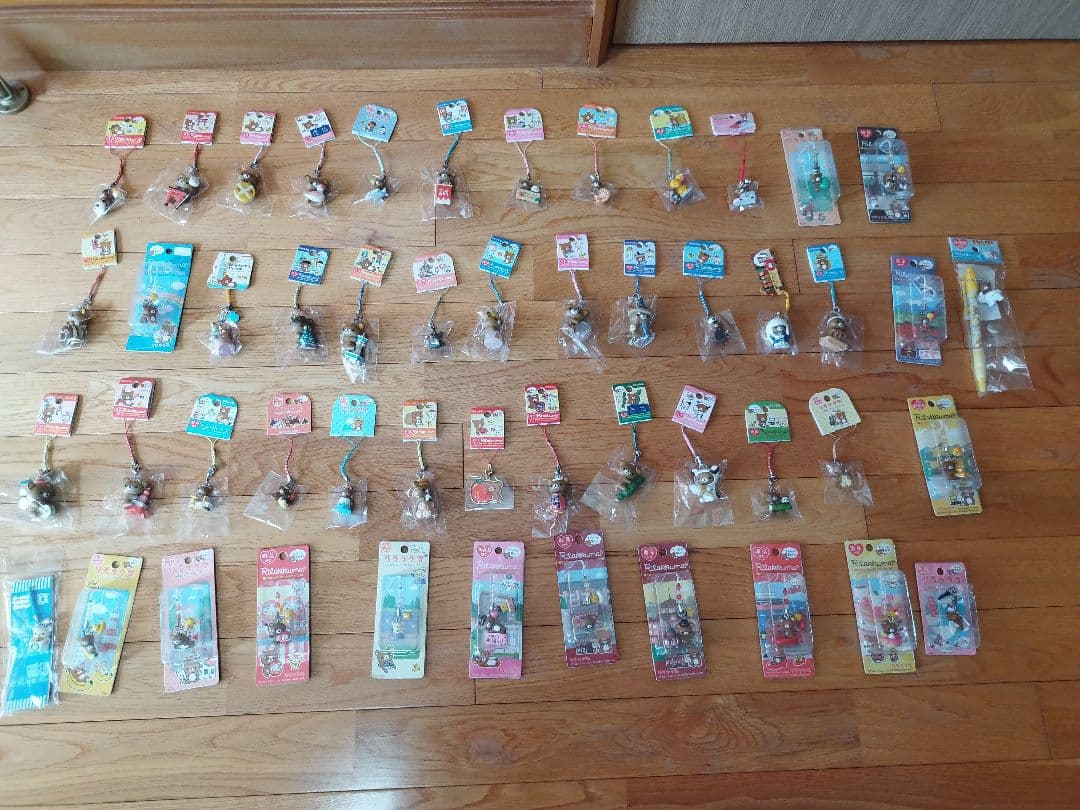 ご当地リラックマ だららん夢紀行 チャームストラップ　50個　おまけ付き