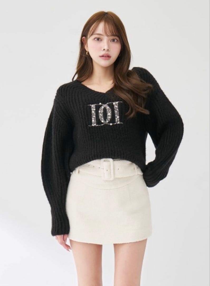 ダーリッチ　ファンシービーズDDロゴボリュームニットトップス