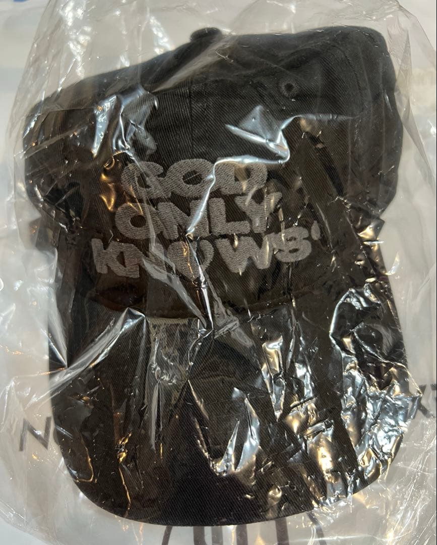 岩田剛典 GOD ONLY KNOWS LOGO CAP BLACK
