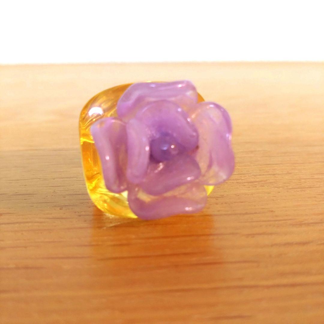 シャネル指輪　シャネルリング　紫　パープル　カメリア