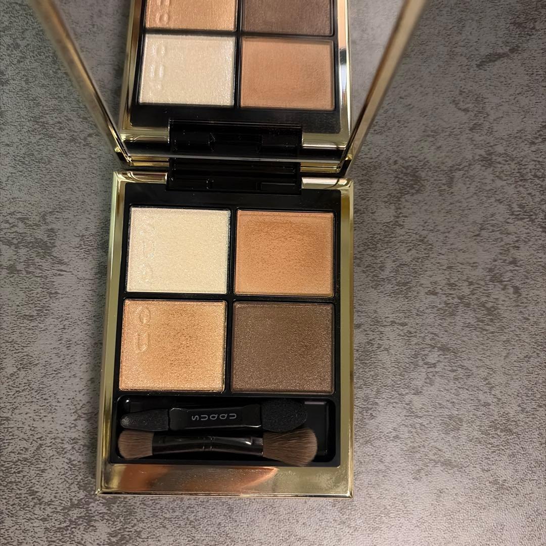 お値下げ中！SUQQU シグニチャー カラー アイズ 15 凛覗