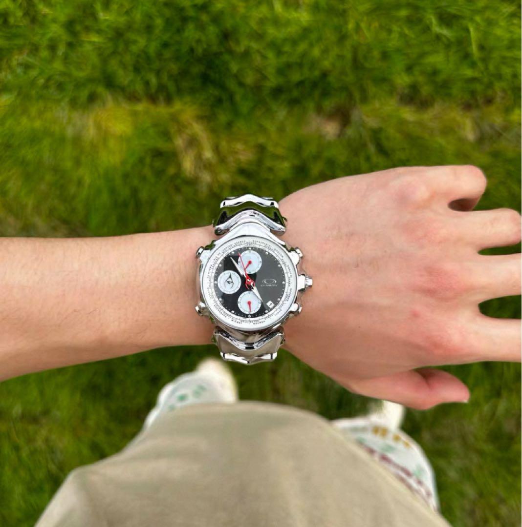 時計 Kiosk OAKLEY watch 90s Oakley] 最近の投稿で、2000年代初頭のSFっぽいクレイジーな時計を