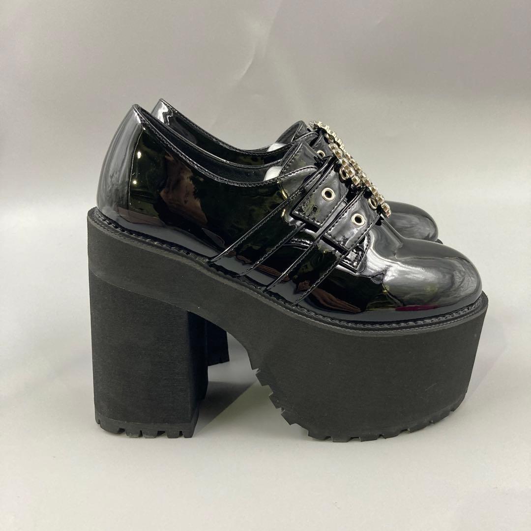 新品未使用 BUBBLES ダブルバックルシューズ サイズ35 - メルカリ