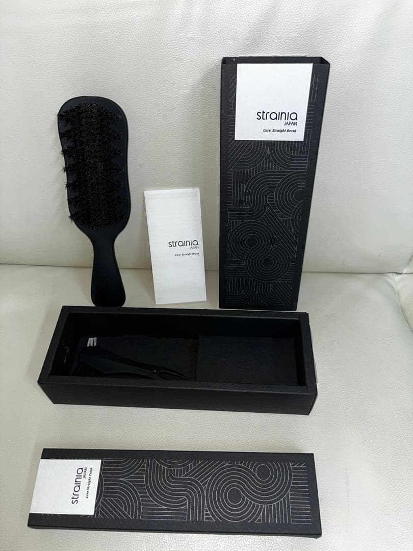 未使用！strainiaケアストレートブラシとケアストレートコームのセット