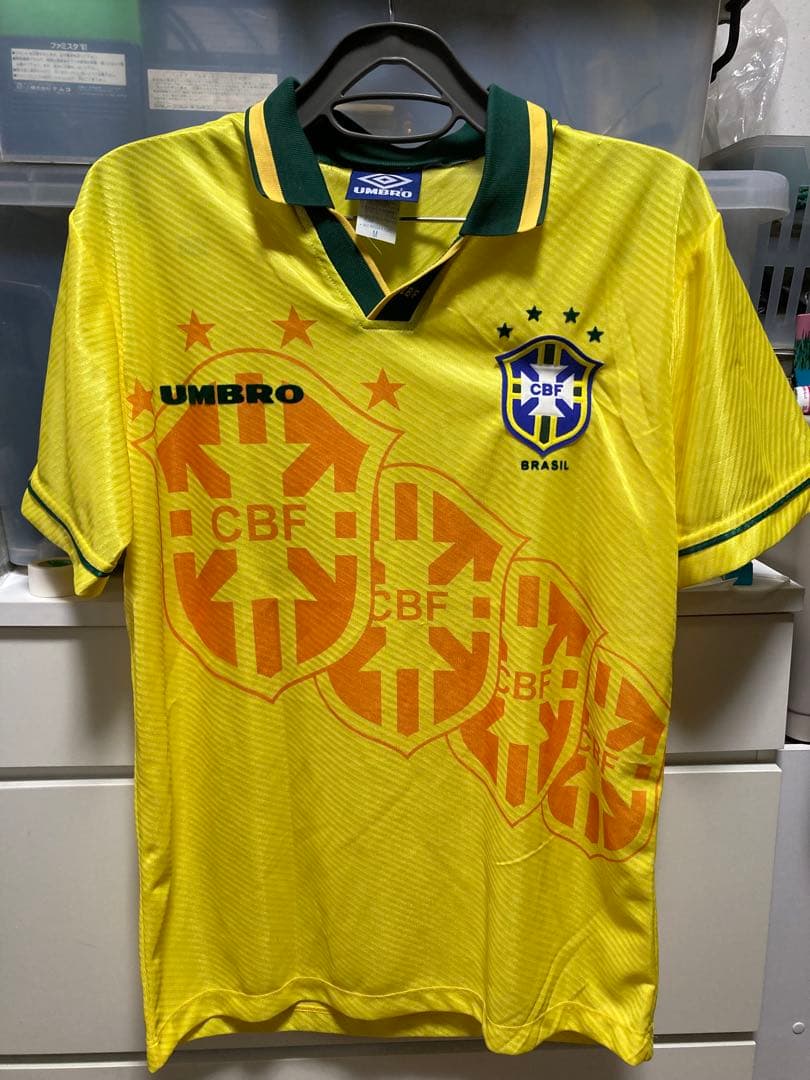 ブラジル代表 ユニフォーム 四つ星 イエロー　９５年　アンブロ製 ブラジル代表 1994 Umbro アウェイ半袖 ユニフォーム 4つ星バージョン
