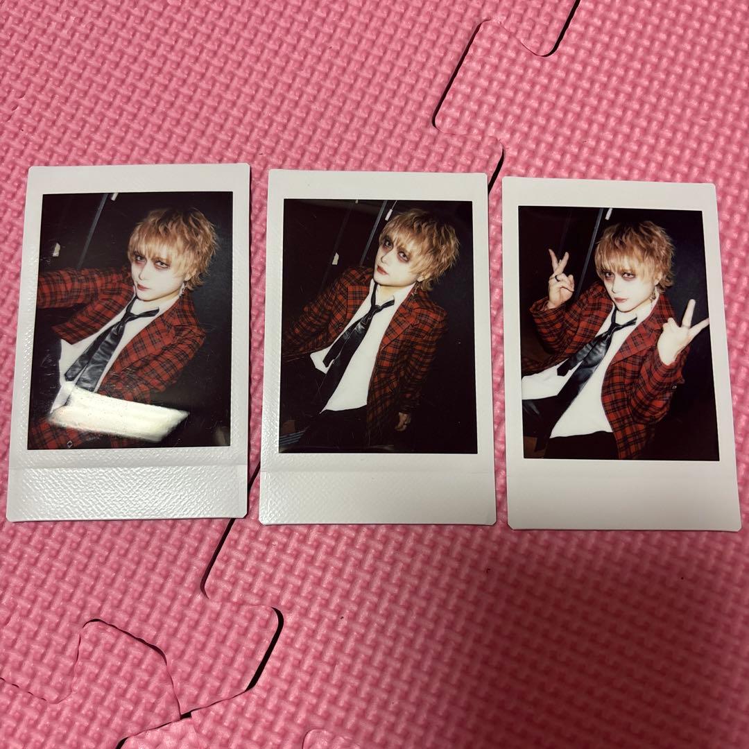 ザアザア 春芽 過去チェキ 2025/01/11 - メルカリ