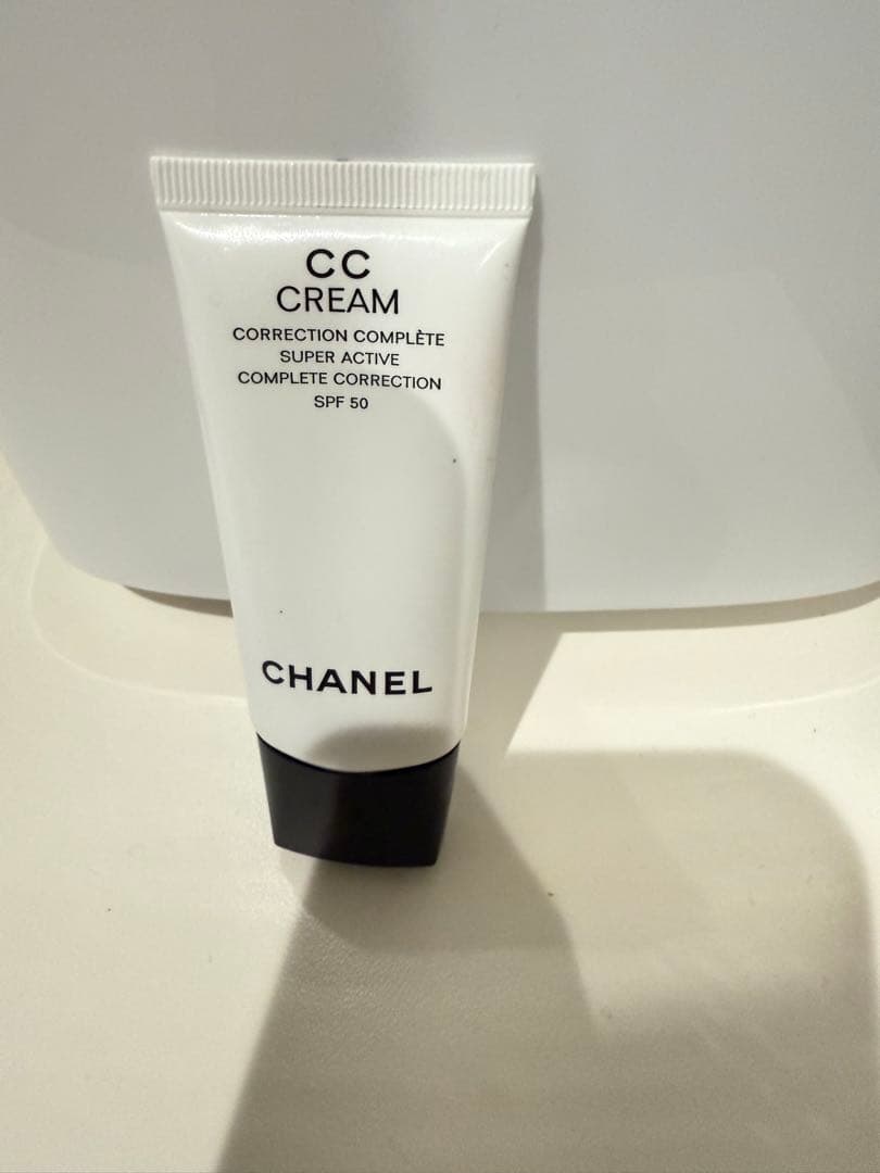 CCクリーム CHANEL CC CREAM 10 BEIGE 30ml