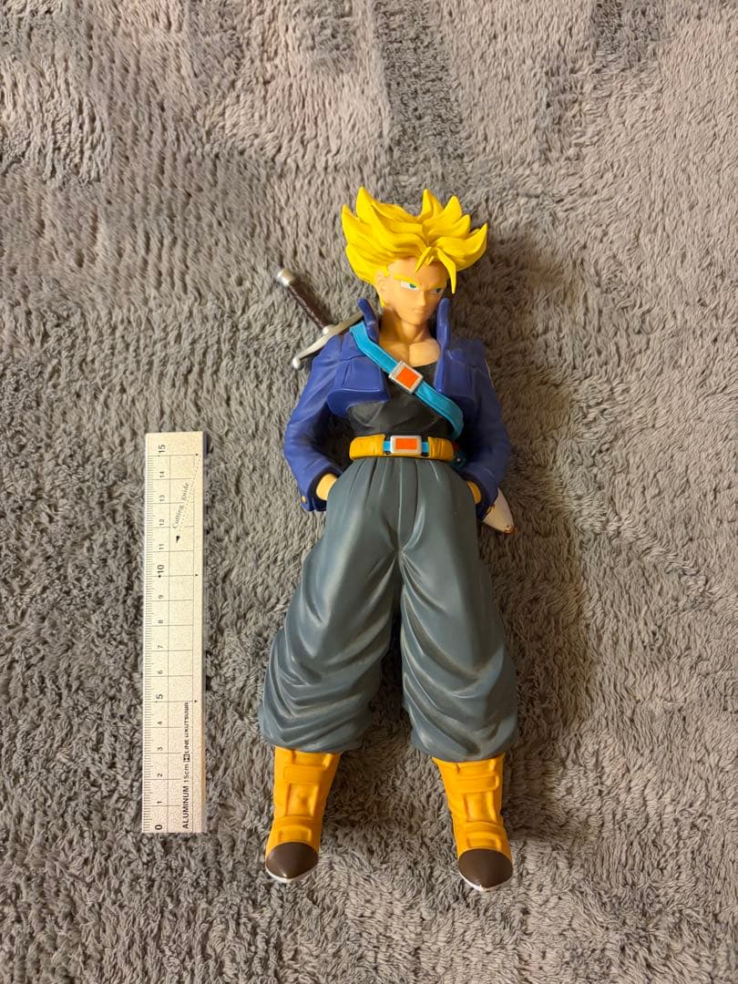 トランクス　フィギュア