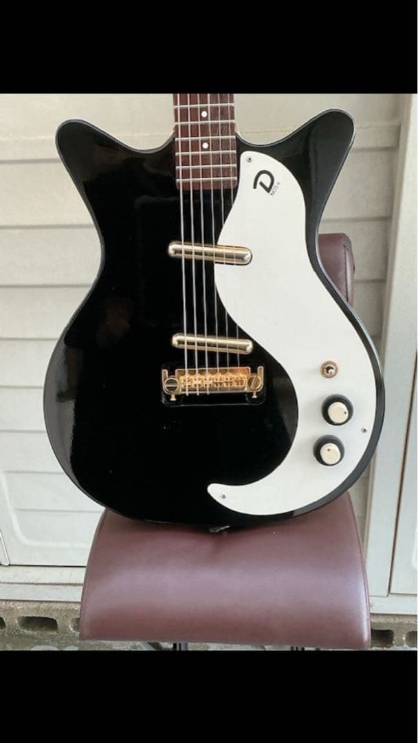 DAN ELECTRO 59M NOS＋ ブラック/ゴールドパーツ