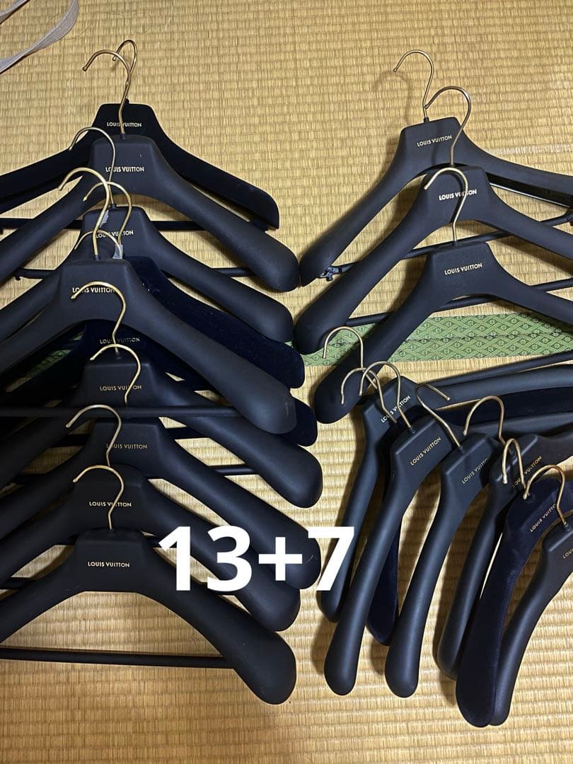 ルイヴィトン ハンガー