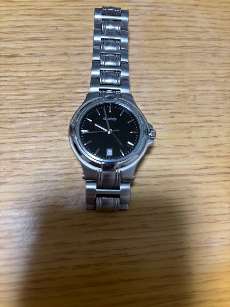 GUCCI アナログ腕時計 ブラック
