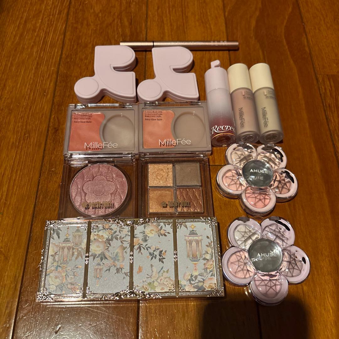 チーク　アイシャドウ　アイライナー　リップ　フェイスカラー　メイク　13点セット Amazon | HiVi メイクアップセット 化粧品セット 9点入り