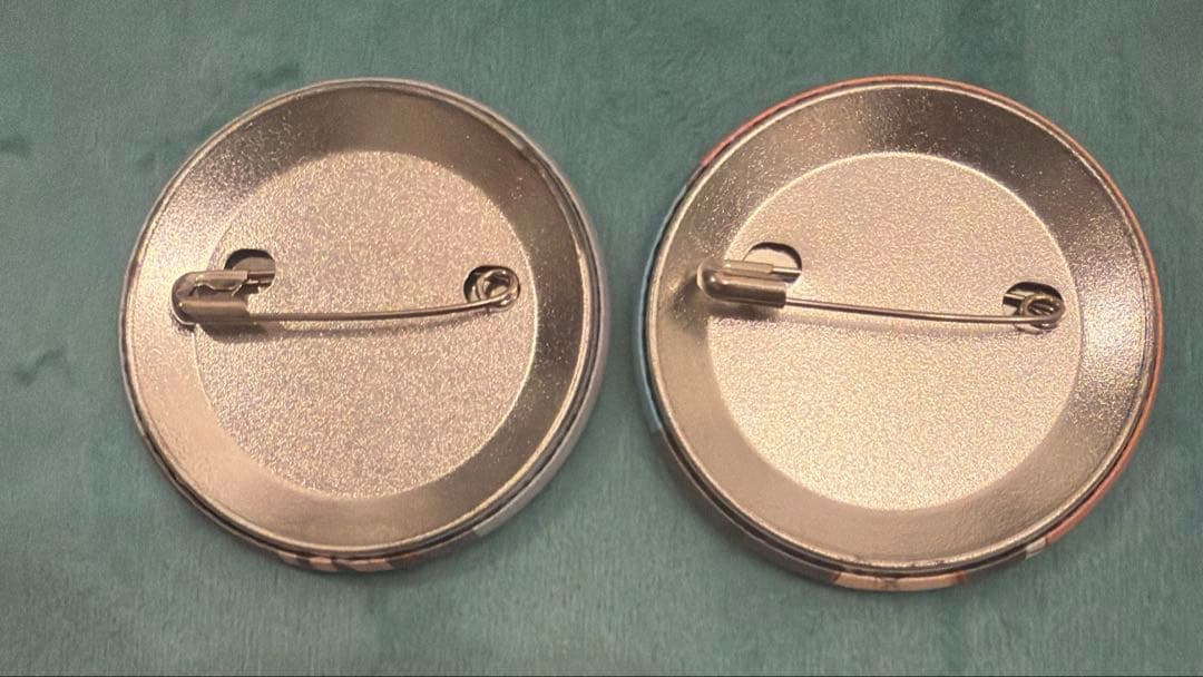 NARUTO サンリオコラボ缶バッジ 飛段 角都 - メルカリ