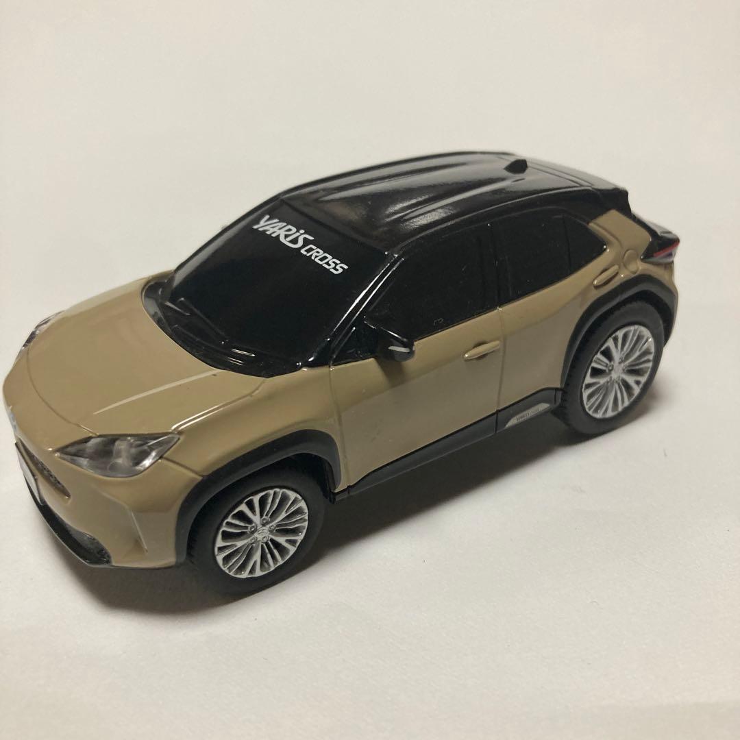 非売品トヨタ ヤリスクロス プルバックカー - メルカリ