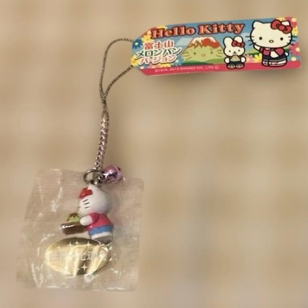 ハローキティ　根付け　ストラップ　富士山　メロンパンバージョン