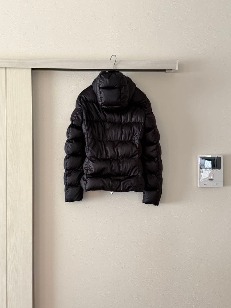 スヌスヌ様専用。 美品❣️MONCLER ネイビーダウンジャケット フード