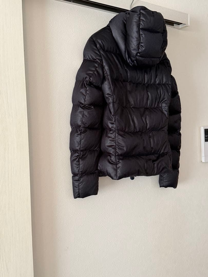 スヌスヌ様専用。 美品❣️MONCLER ネイビーダウンジャケット フード