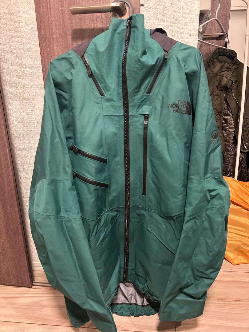 THE NORTH FACE フューチャーライトブリガンディンジャケット